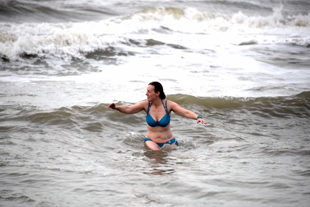 ../Images/Nieuwjaarsduik Nederzandt 2018 108.jpg